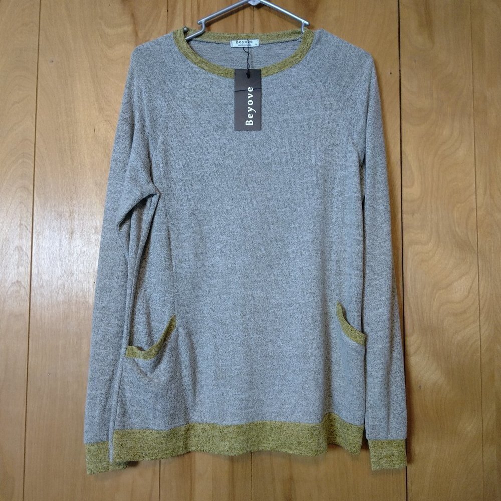 BEYOVE GRAY PULLOVER SWEATER WITH POCKETS SIZE MEDIUM CASUAL COMFY